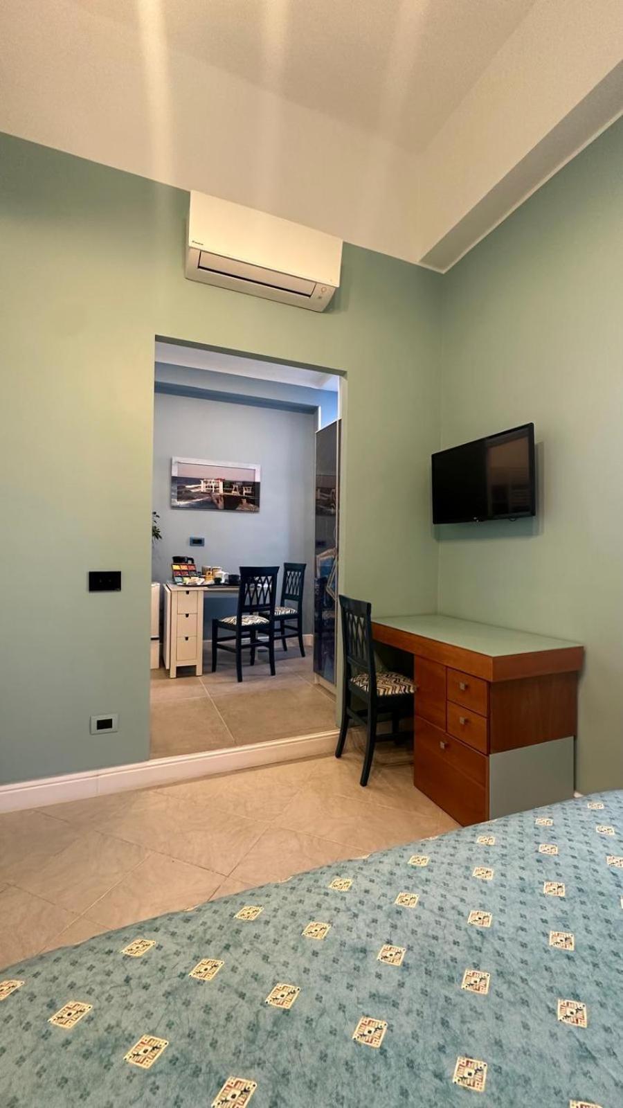Bed & Breakfast A Casa Di Mariecloude Napoli