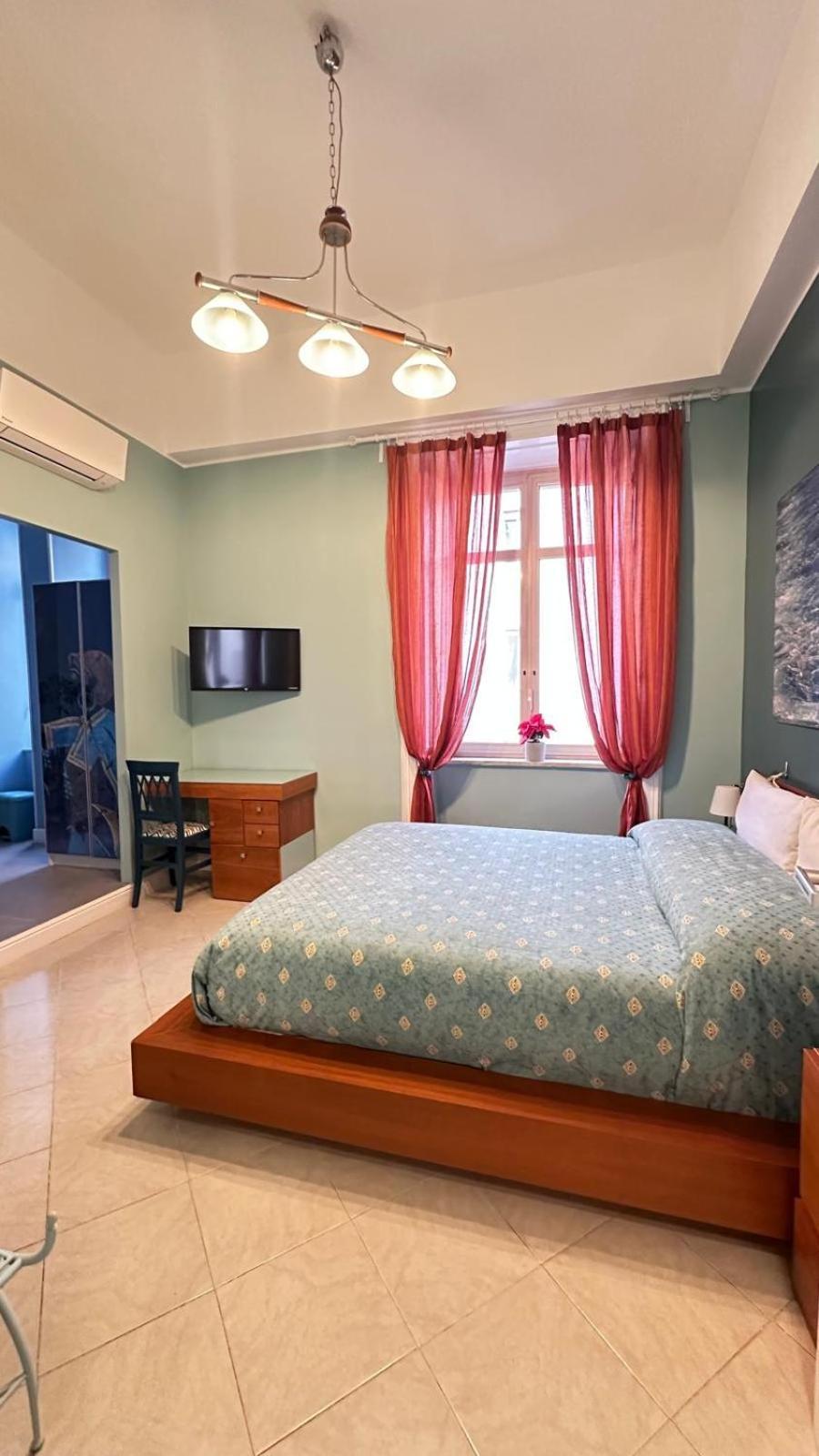Bed & Breakfast A Casa Di Mariecloude Napoli